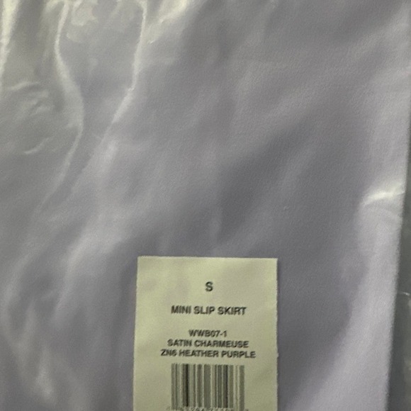 NWT WeWoreWhat REVOLVE Mini Slip Skirt Satin Charmeuse Heather Purple - Small - Picture 4 of 4